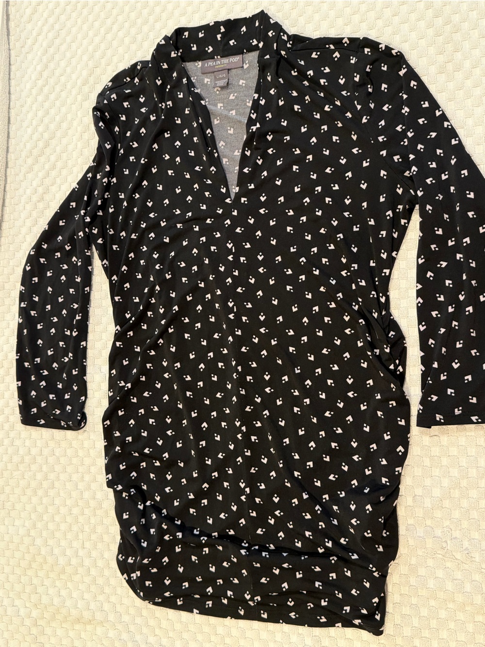 A Pea in the Pod Maternity Black Printed Long-Sleeve Tunic
